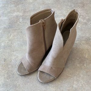 Womens Let’s See Style wedge shoes size 7